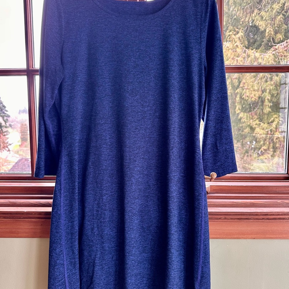 Patagonia Women's 3/4 Sleeve Dress in Navy